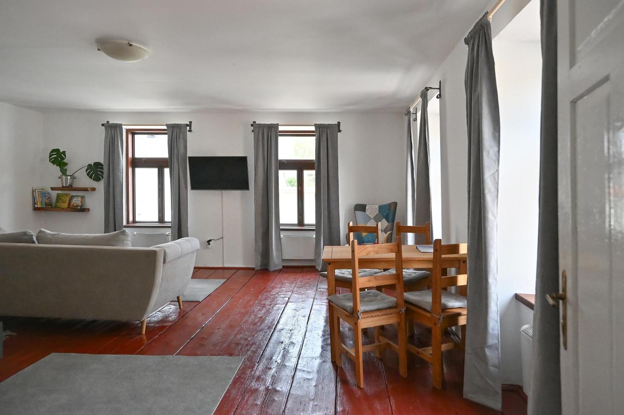 Apartman U Spinaru Trest Exterior photo